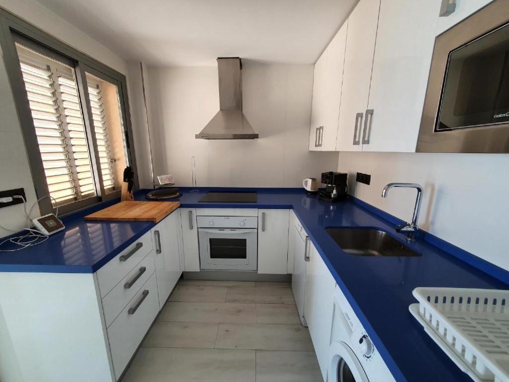 Aticos Primera Linea Con Piscina By Rent Me *