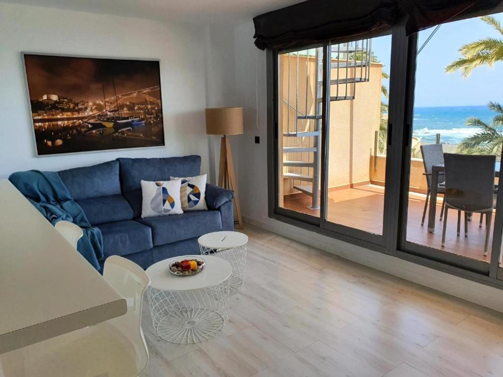 Aticos Primera Linea Con Piscina By Rent Me